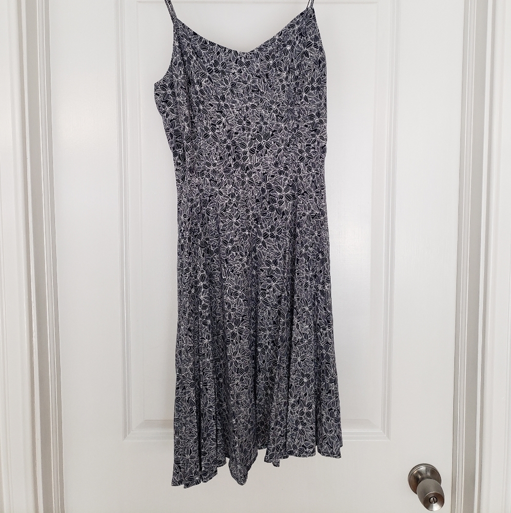 Old Navy blue and white floral sundress